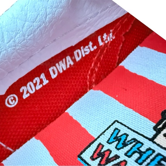 Vans X Where's Waldo? Slip-On Kid's Sneakers Find Steve Beach Design Sz Kids 3 - Picture 4 of 6